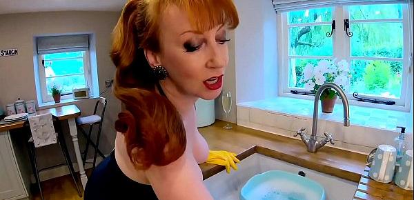  Big tit mature Red XXX gets distracted while cleaning